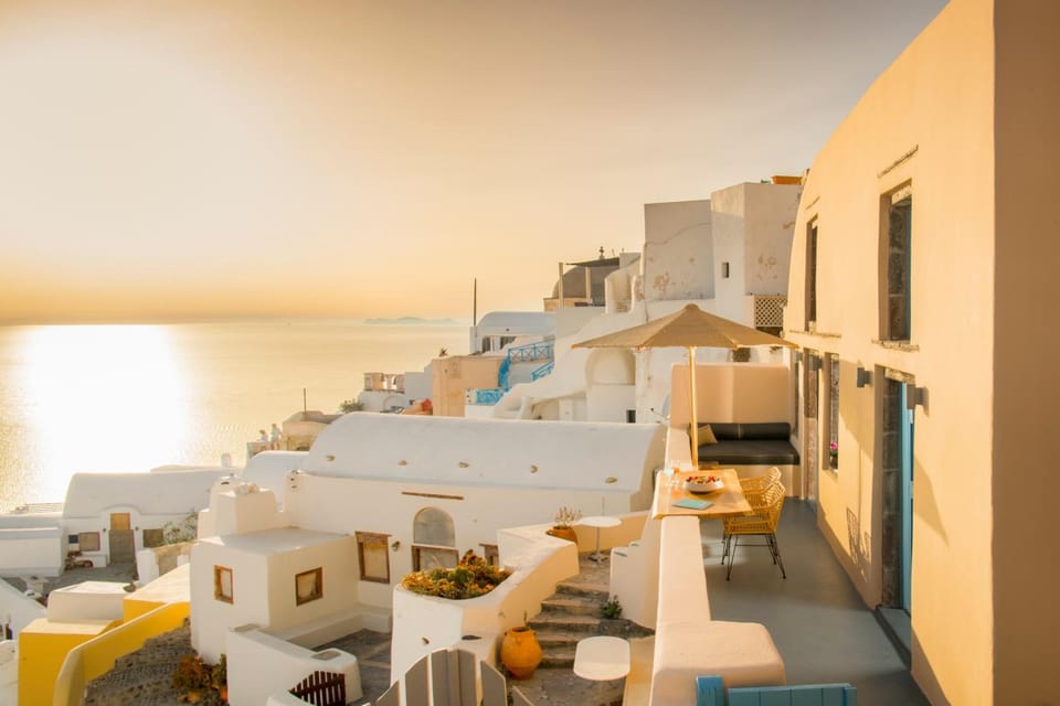 Nano Oia Villas Hotel in Oia