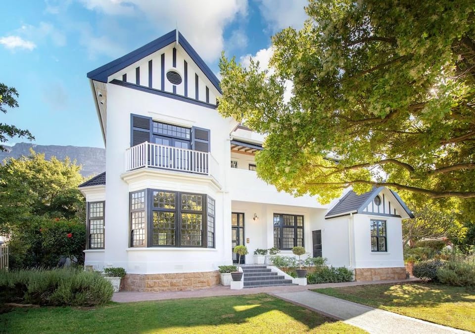 Villa Lutzi Hotel in Cape Town