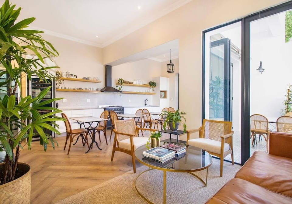 Villa Lutzi Hotel in Cape Town