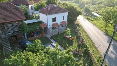 VILA BOJANA Hotel in Serbia