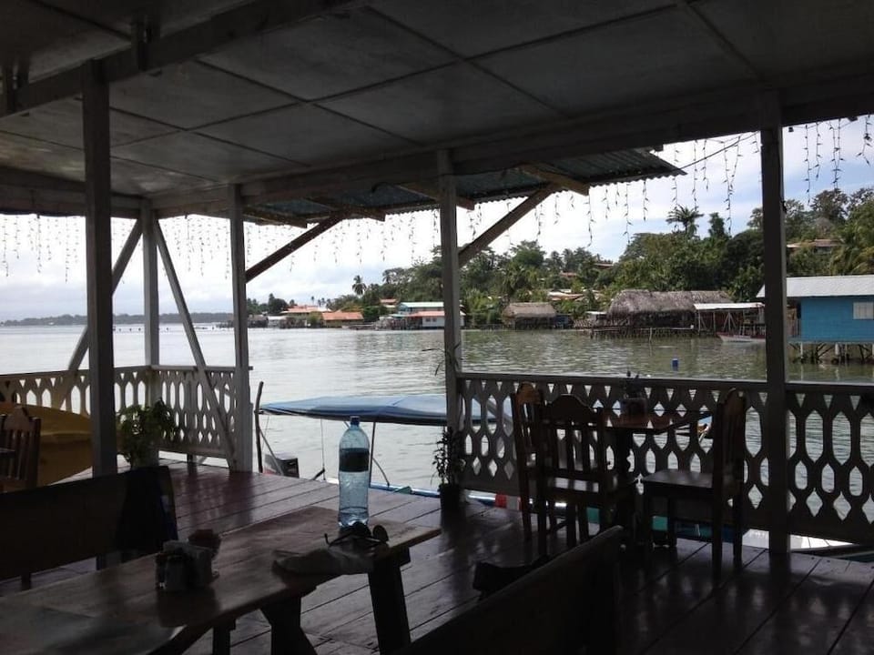 Hotel Caribbean View Hotel in Bastimentos Island