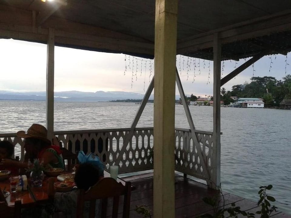 Hotel Caribbean View Hotel in Bastimentos Island