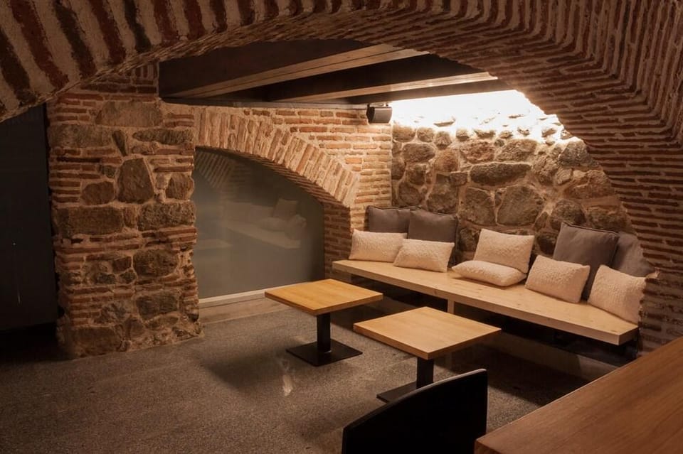 El Encanto Hotel & Cafetería Hotel in Ávila‎