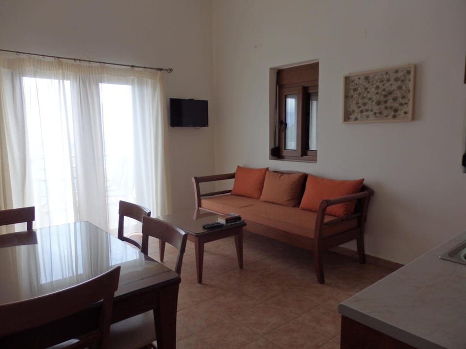 Ravdoucha Beach Studios Hotel in Crete