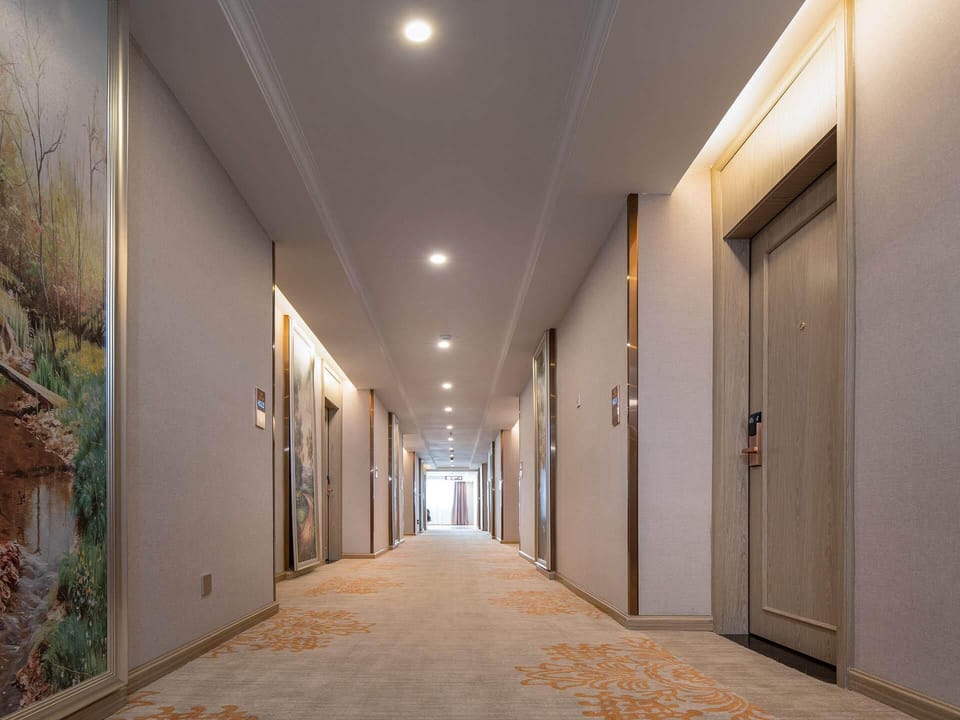 Vienna Classic Hotel Hangzhou Xintiandi Huazhong South Road Metro Station Hotel in Hangzhou