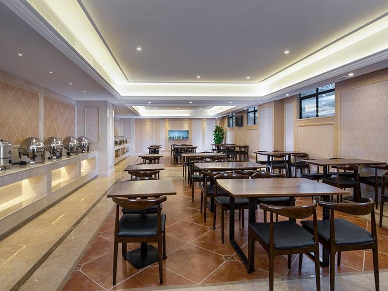 Vienna International Hotel Guangdong Dongguan Shilong Huixing Commercial Center Hotel in Guangzhou
