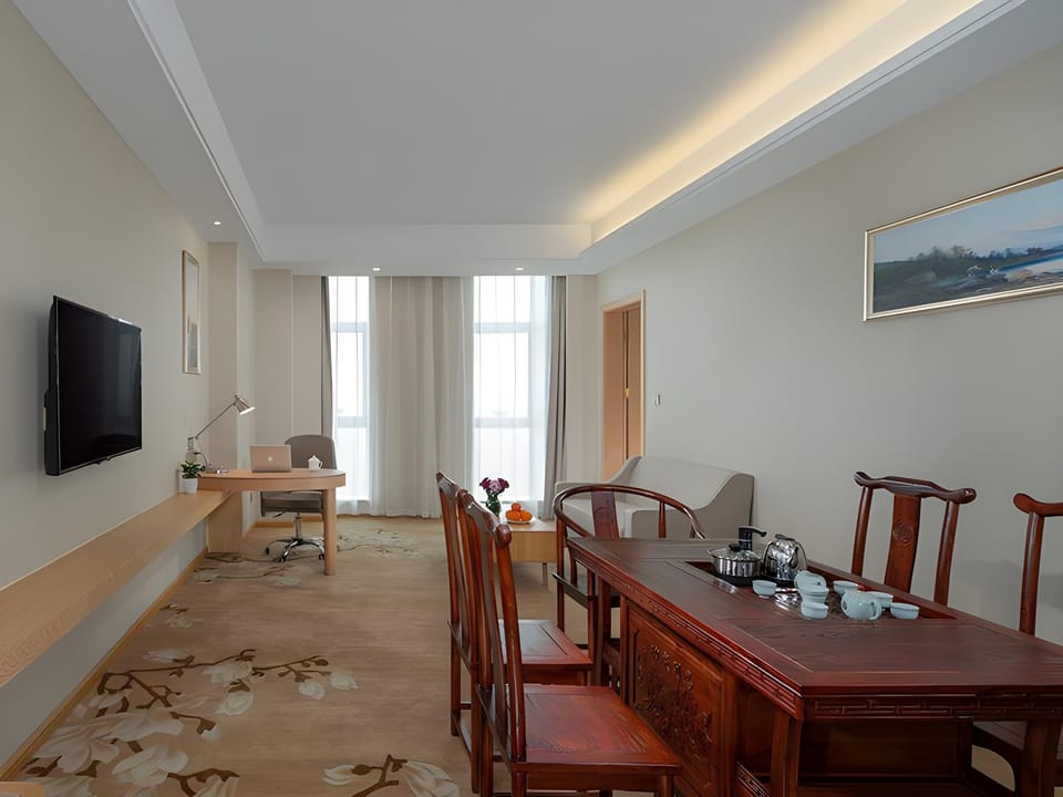Vienna International Hotel Zhejiang Yiwu Small Commodity City E-commerce Town Hotel in Hangzhou