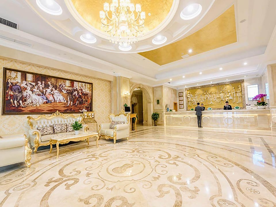 Vienna International Hotel Chengdu West Station Qingyang Wanda Hotel in Chengdu