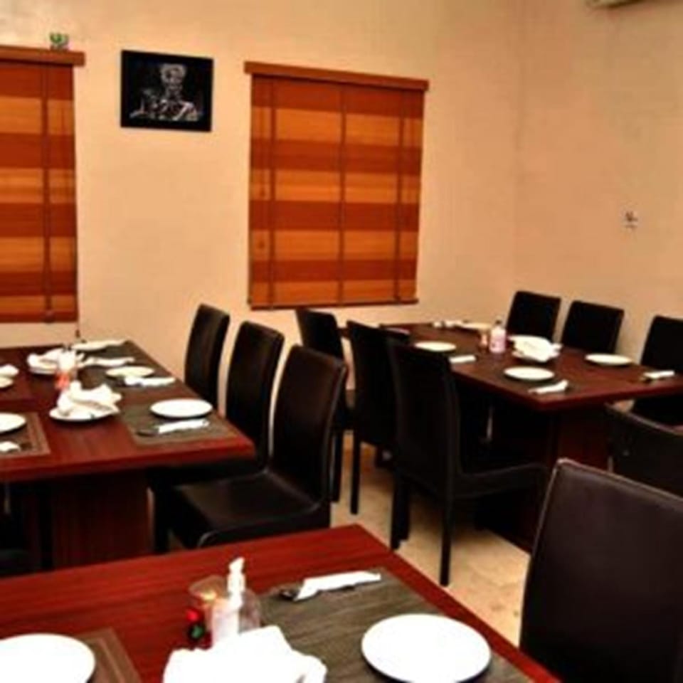 Royal Jatoz Hotel Hotel in Lagos