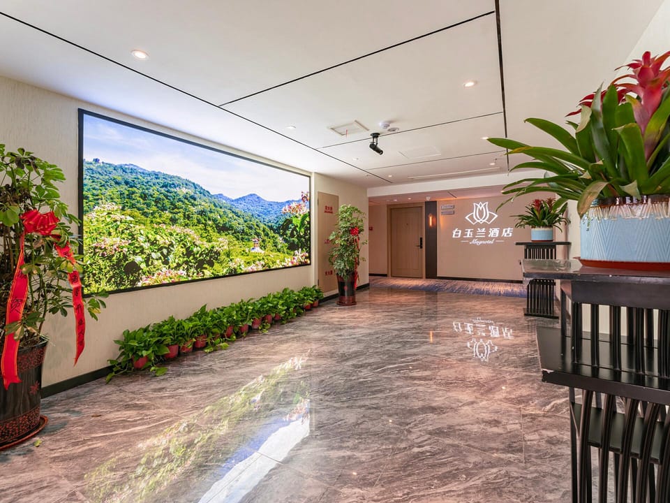 Magnotel Tengzhou Railway Station Hotel in Jiangsu