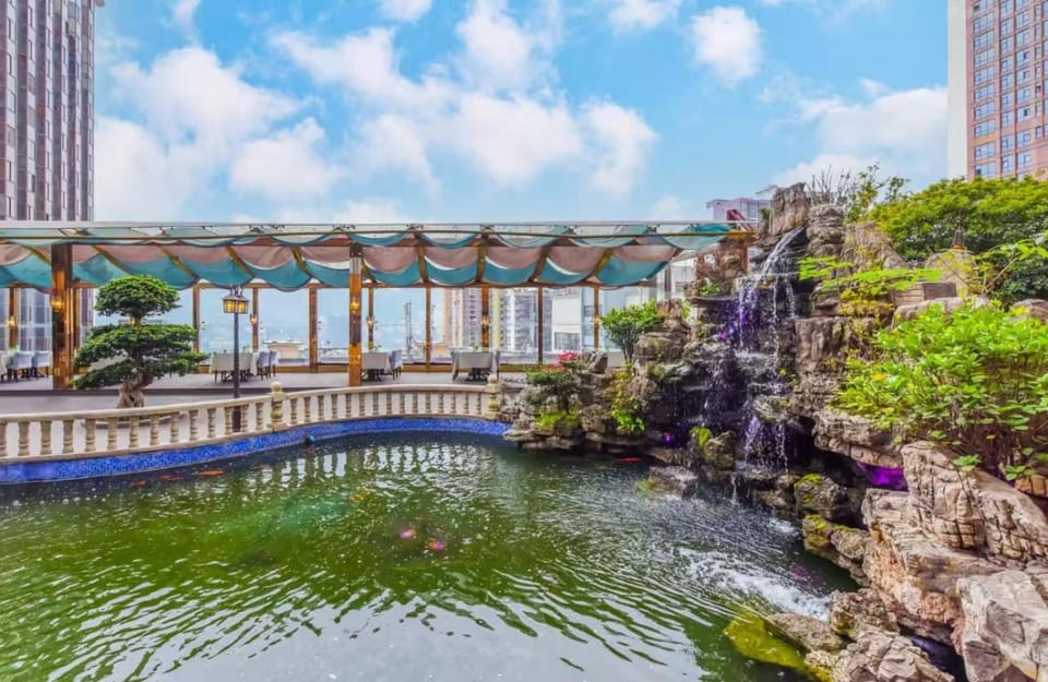 Magnotel Classic Chongqing Jiefangbei Pedestrian Street Hongyadong Hotel in China