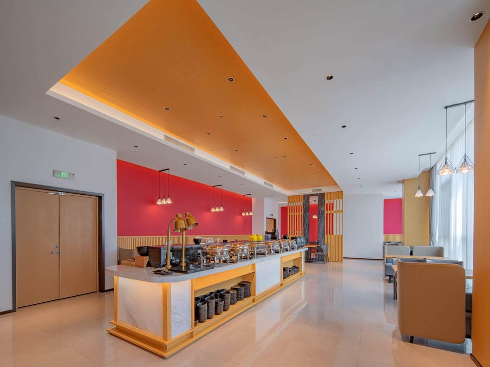 Vienna International Hotel Hefei Shaoquan Sports Center Comprehensive Bonded Zone Metro Station Hotel in Jiangsu