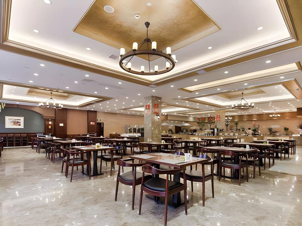 Vienna International Hotel Changzhou Jintan Nanhuan Second Road Wuyue Plaza Hotel in Jiangsu