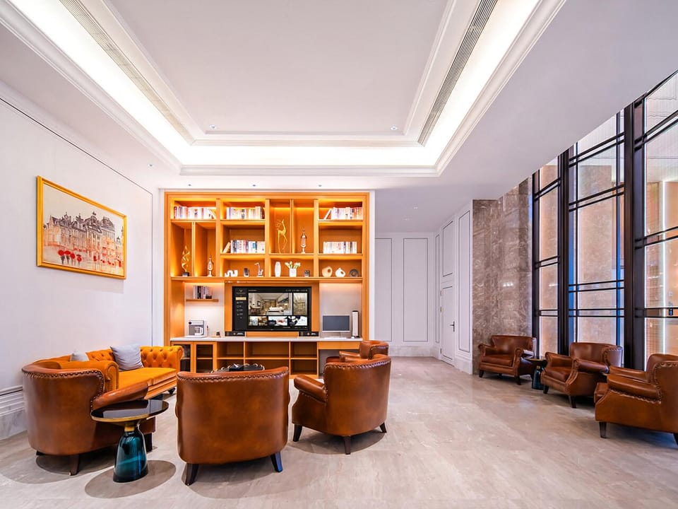 Vienna International Hotel Lianyungang Huaguoshan Wanda Plaza Hotel in Jiangsu