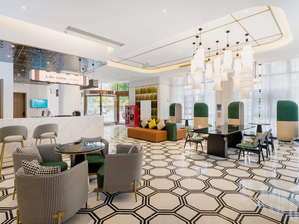 Magnotel Guanyun People's Square Hotel in Jiangsu