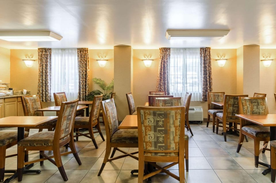 Quality Inn Chicopee-Springfield Hotel in Chicopee