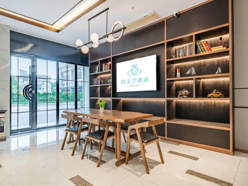 Magnotel Hangzhou East Railway Station Hotel in Hangzhou