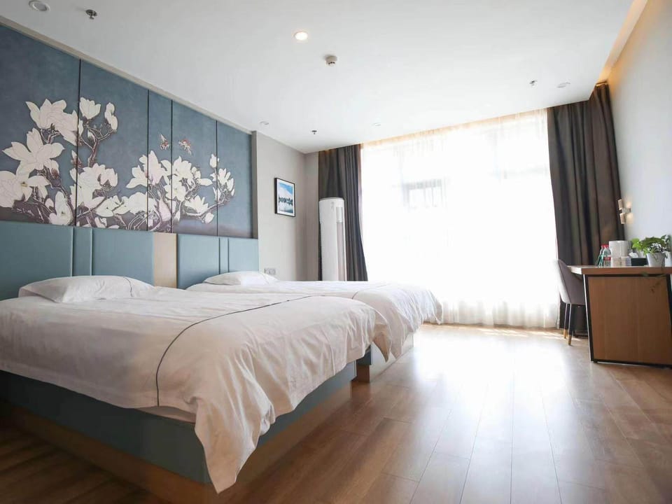 Magnotel Lujiang Neihuan North Road Hotel in Jiangsu