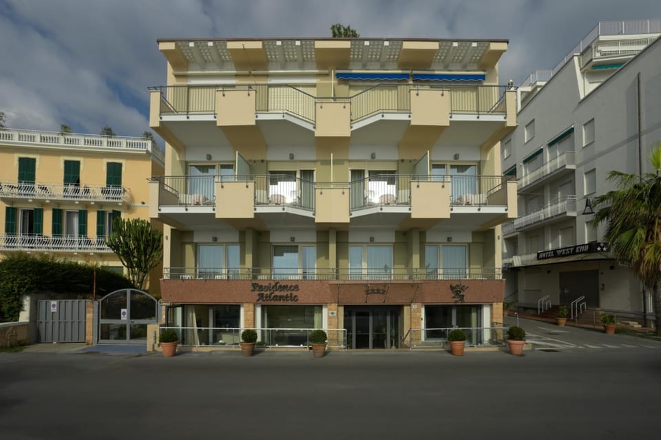 Residence Atlantic Apartment hotel in Liguria