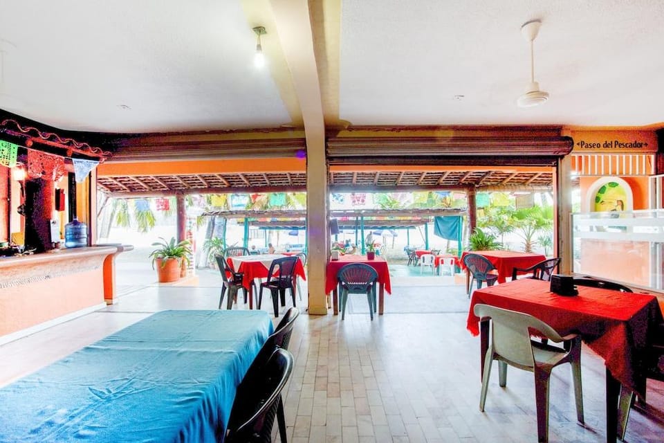 Hotel del Pescador BeachFront Hotel in Zihuatanejo