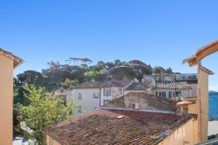 Cozy studio - 2P - Buttes-Chaumont Hotel in Pantin
