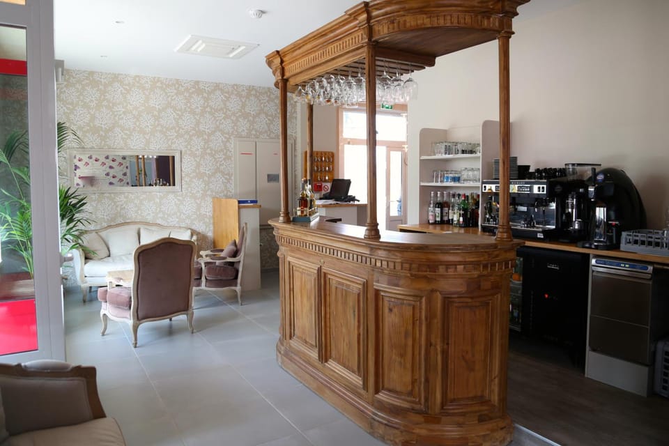 Hotel Restaurant Le Lion d'Or Hotel in Brittany