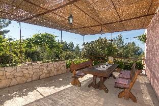 Apartment Luka Hotel in Dubrovnik-Neretva County