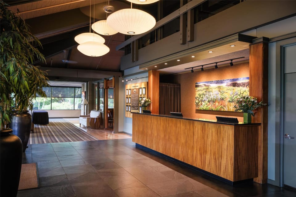 Best Western Plus Hood River Inn Hotel in Hood River