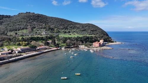 Porto Baratti Residence Hotel in Tuscany
