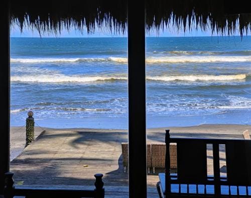 Beachfront Villa Nixie and the Sea Tabanan Hotel in Kerambitan
