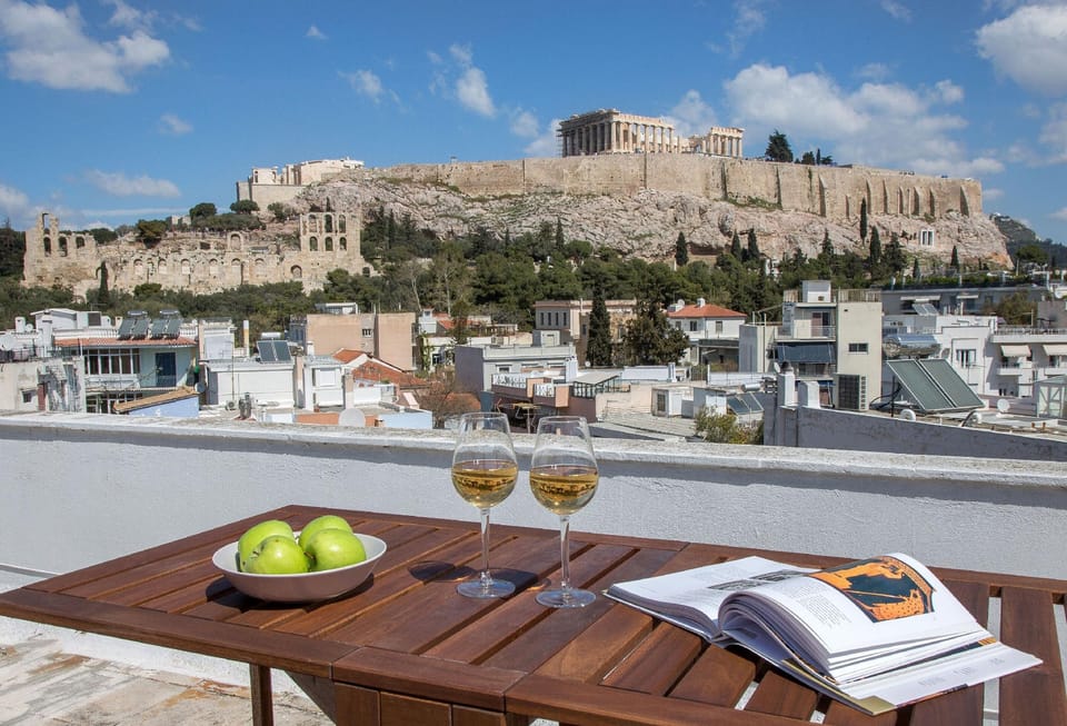Charming Aptm Few Steps From Acropolis by GHH Hotel in Athens