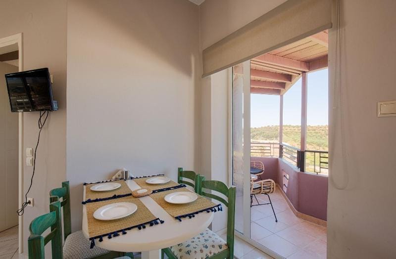 Yasmine Apartments Hotel in Chania