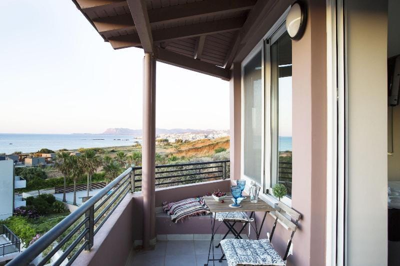 Yasmine Apartments Hotel in Chania