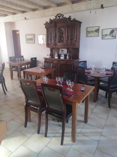 Le Terminus Hotel in Bourgogne-Franche-Comté
