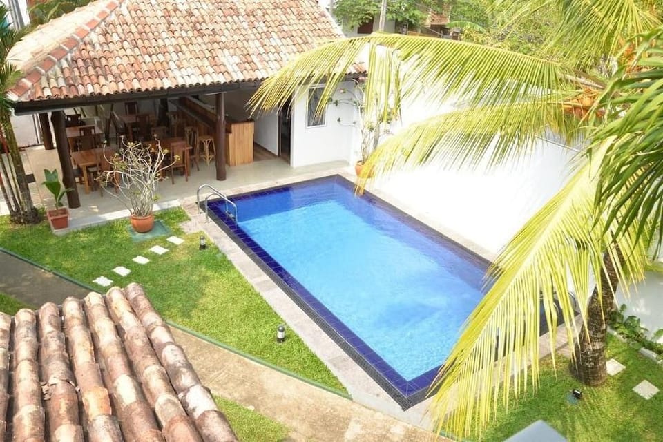 Surf Villa Hotel in Hikkaduwa