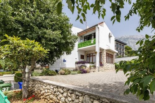 Rooms Matija Hotel in Baška Voda
