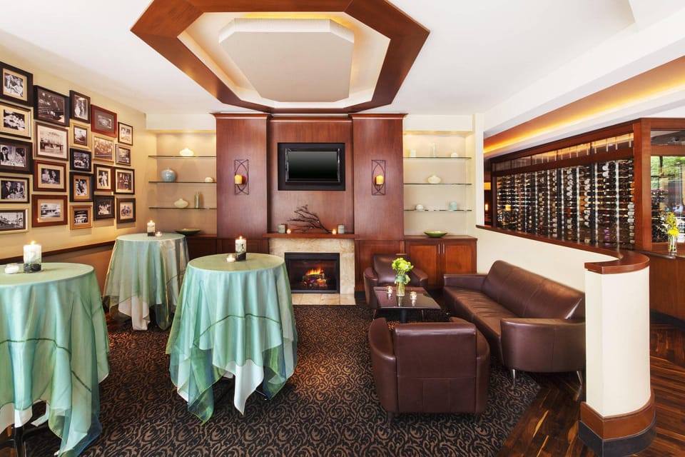 Bar/lounge