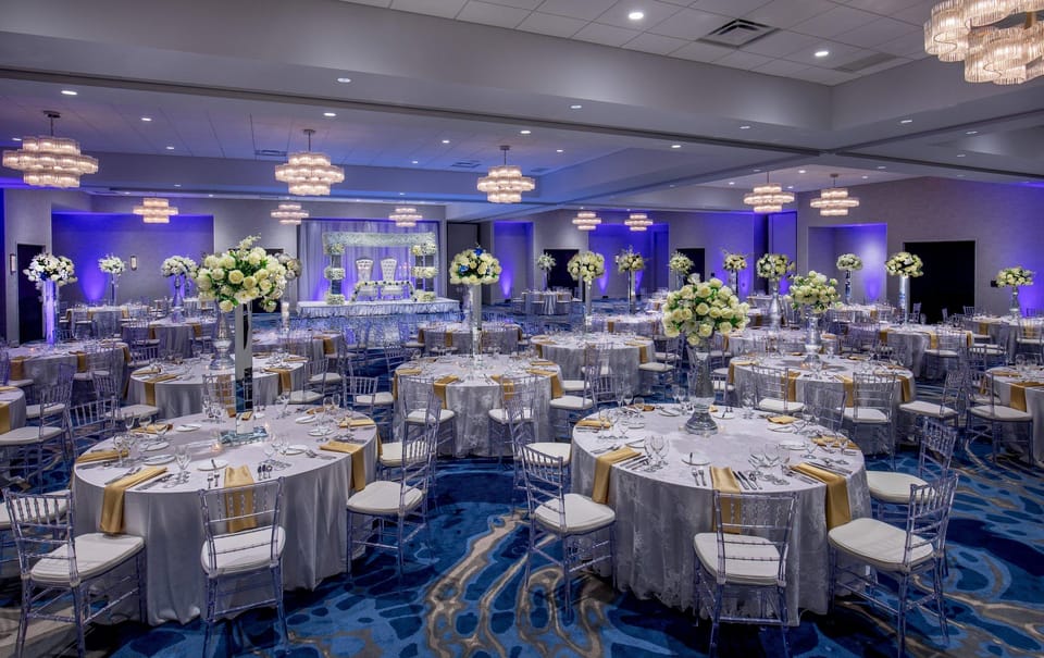 Crowne Plaza Boston - Woburn By IHG Hotel in Woburn