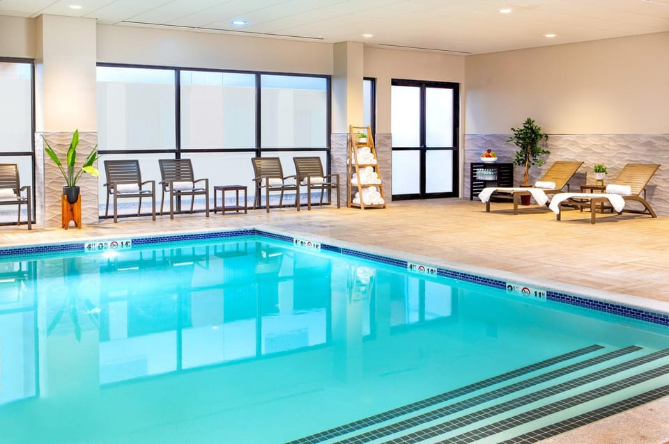 Crowne Plaza Boston - Woburn By IHG Hotel in Woburn