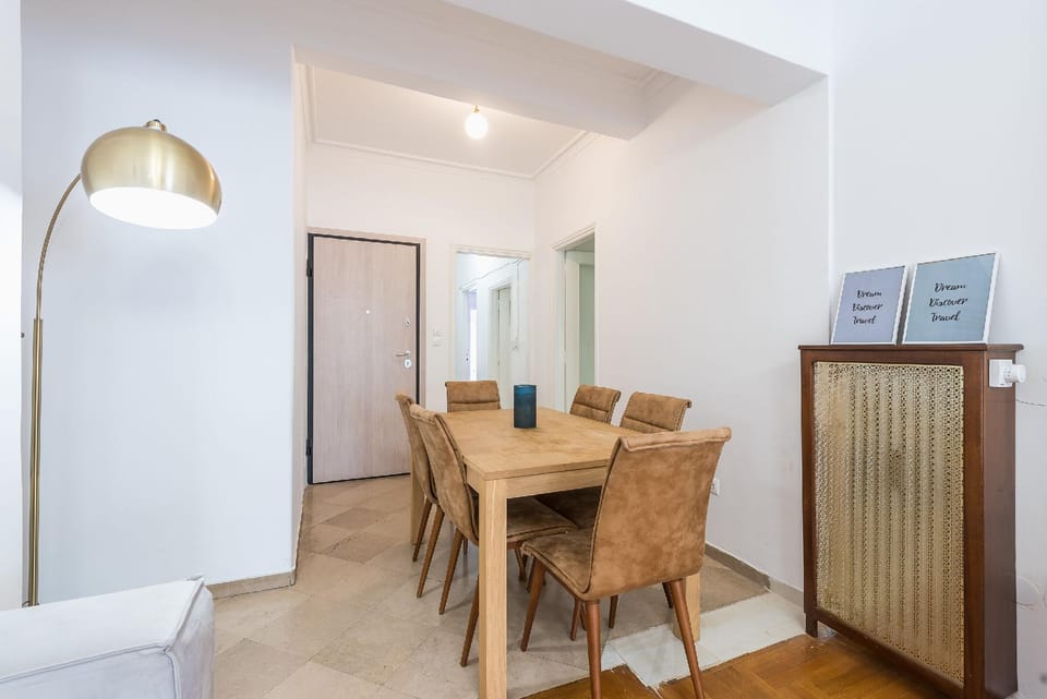 Victoria Queens Suites Apartments Hotel in Athens