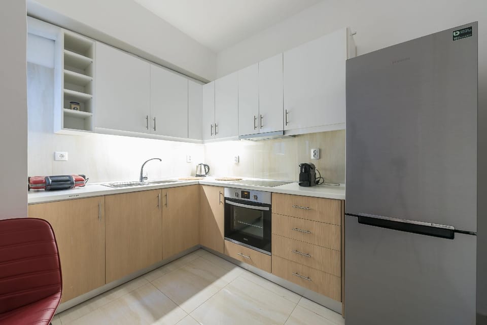 Victoria Queens Suites Apartments Hotel in Athens
