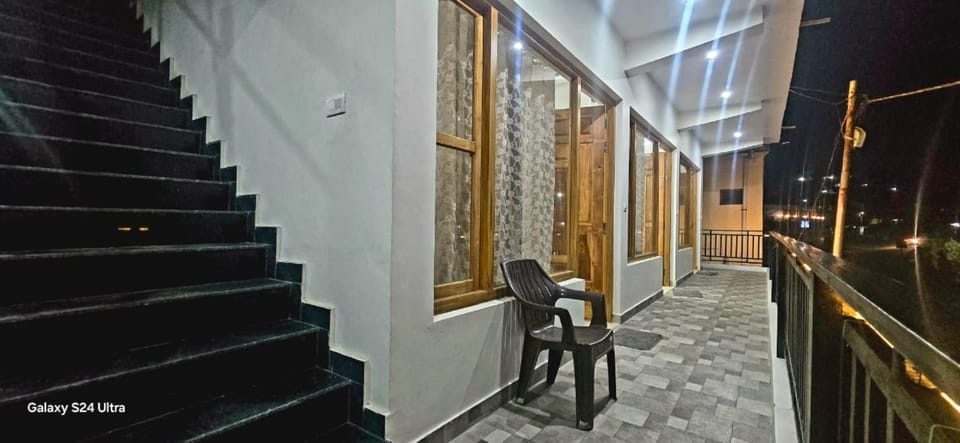 SR View Valley Bhimtal  Hotel in Uttarakhand