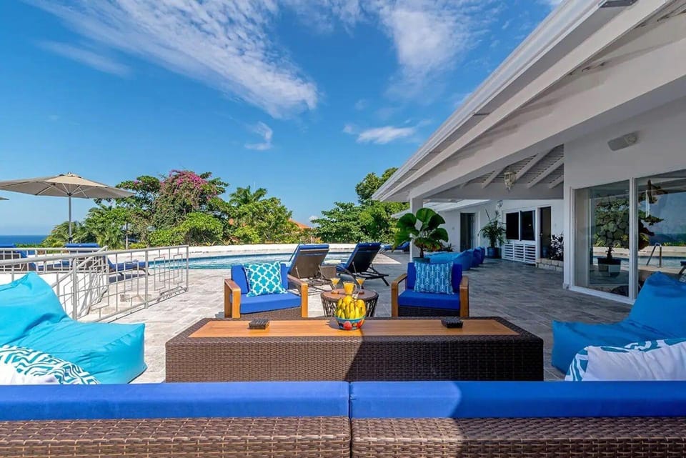 Nianna Eden Hotel in St. James Parish