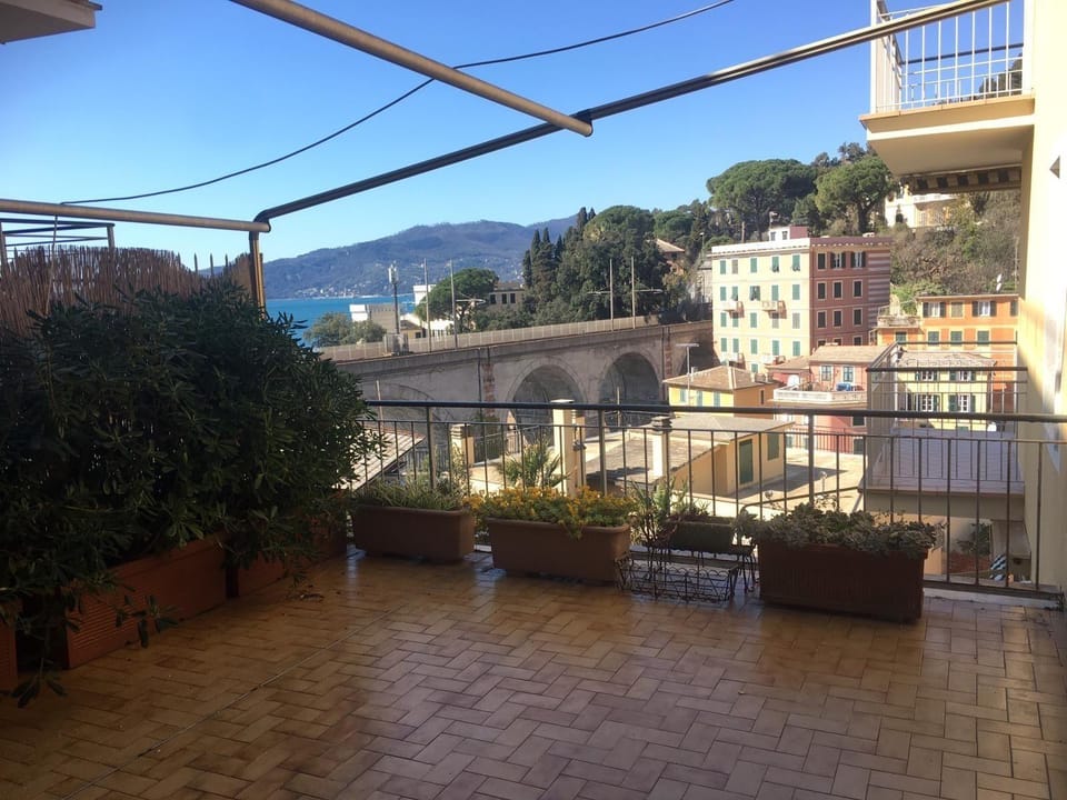 Pitosforo Hotel in Liguria