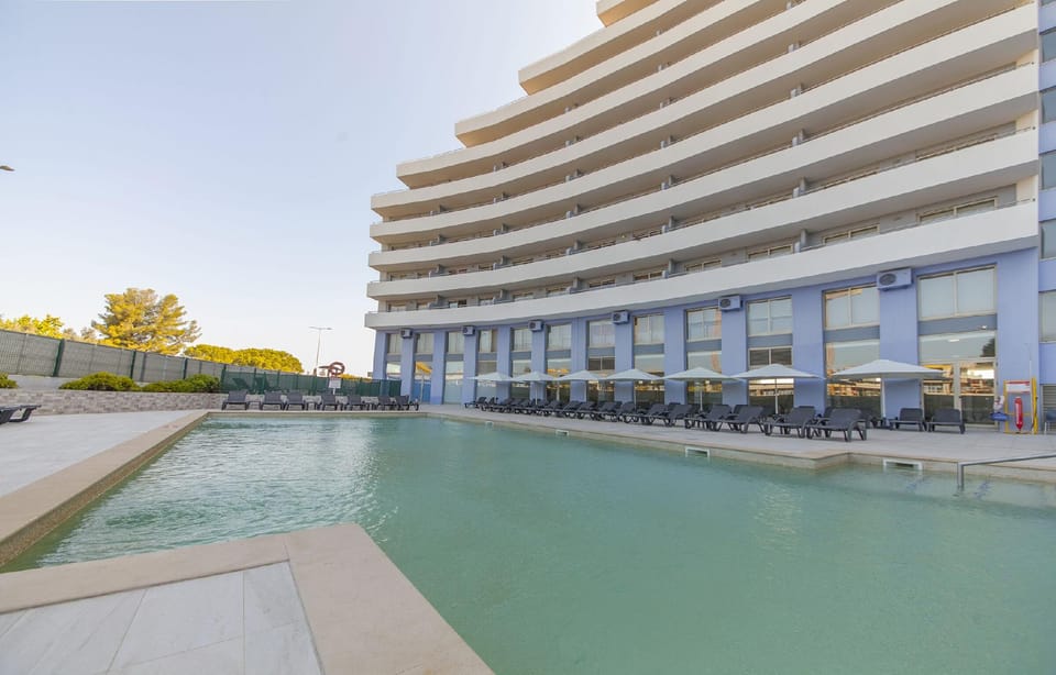 B42 - Oceano Atlântico Apartment Hotel in Portimao