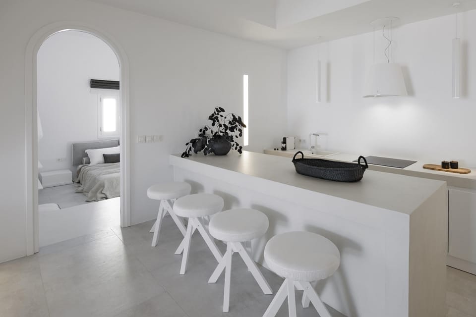 Le Blanc Nest Hotel in Mesaria