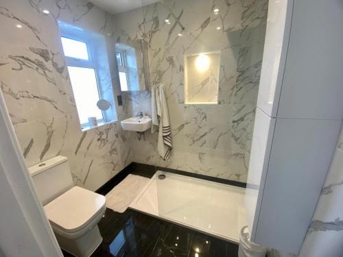 Raj Rentals Ensuite Hotel in The Royal Town of Sutton Coldfield
