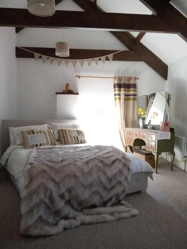 Knock Farmhouse Hotel in Wales