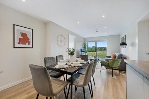 Richmond Row - Air Host & Stay - 2 Bed Apartment Hotel in Liverpool