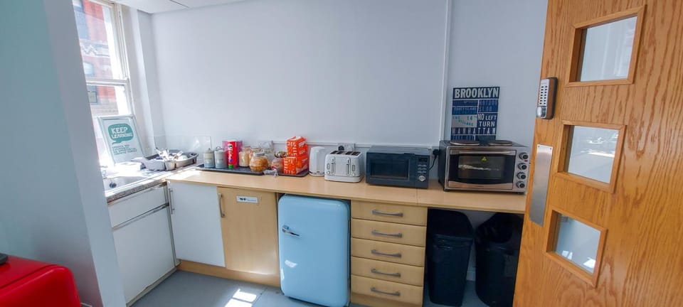 R S Hostels - Leeds Hostel in Leeds